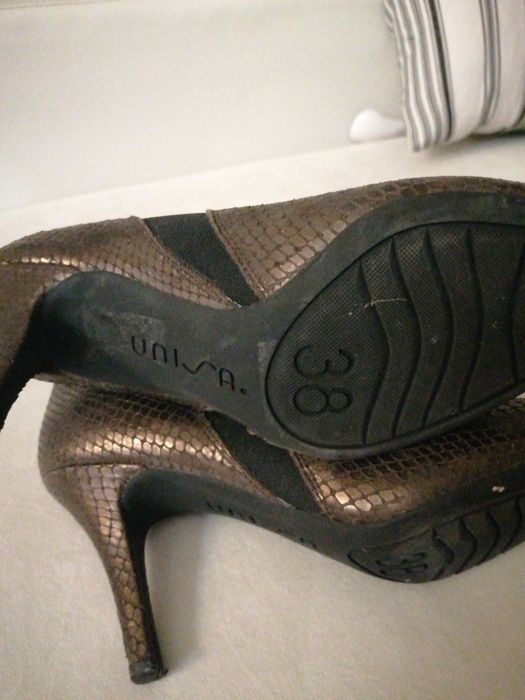 Botins Unisa senhora 38