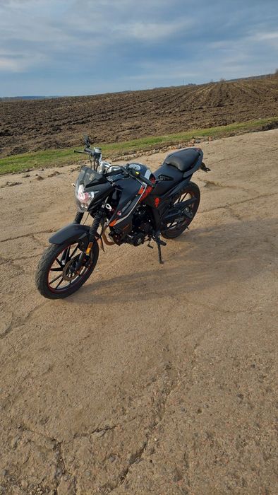 Продам мотоцикол Spark sp200-R28