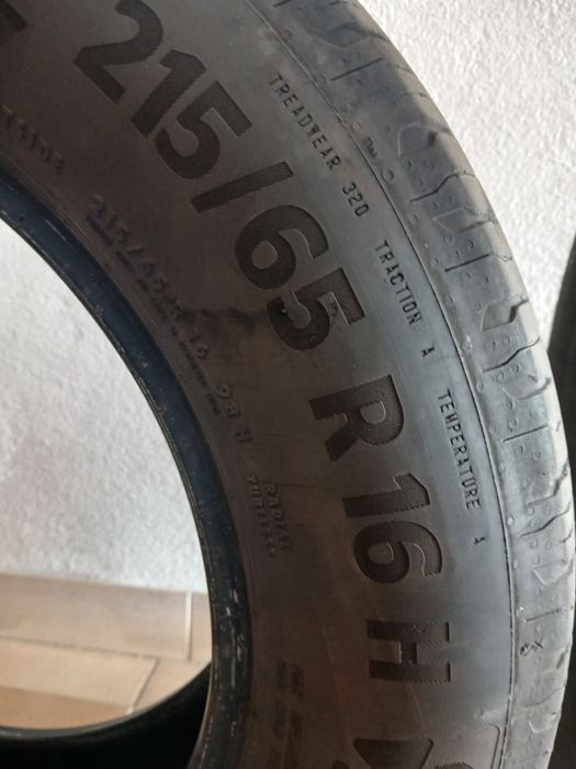 Pneus em boas condições