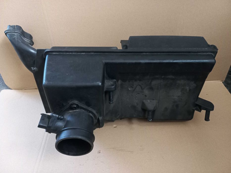 Obudowa filtra powietrza volvo v70 s80 s60 ford s-max 2.5tb