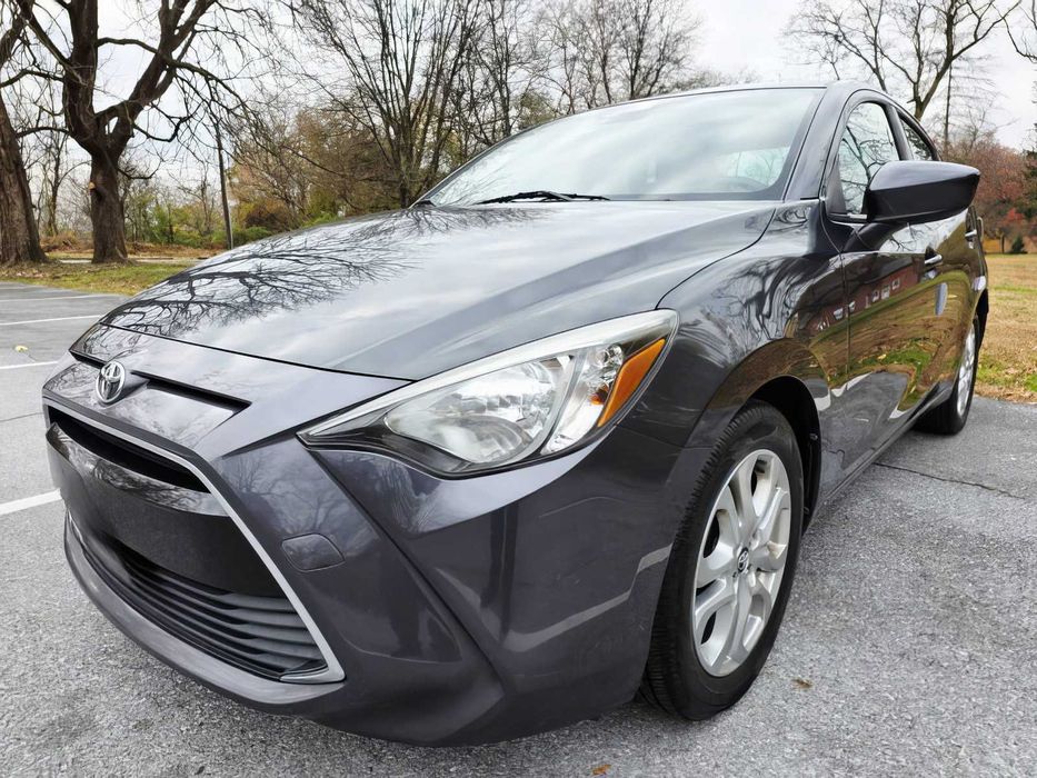 Toyota Yaris iA      2018