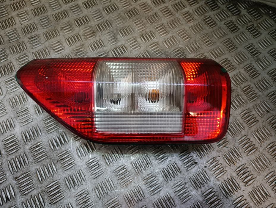 Mercedes Sprinter W903 lampa lewa lewy tył tylna
