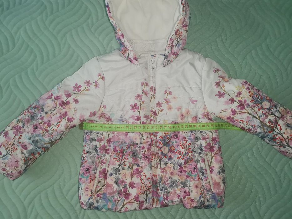 Демісезонна курточка на 2-3 роки