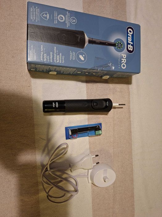 Szczoteczka elektryczna Oral-B Vitality PRO