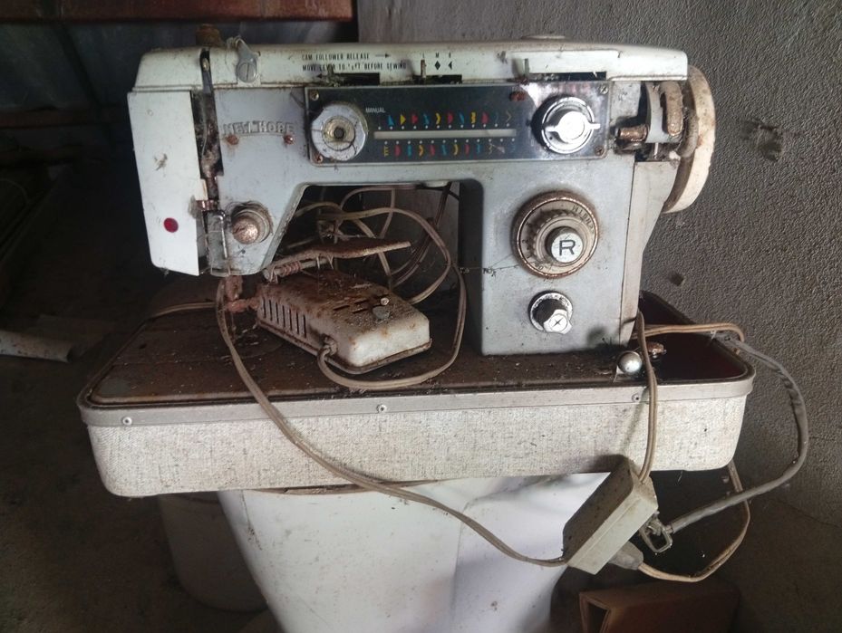 Máquina de costura vintage