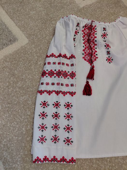 Вишиванка для дівчинки