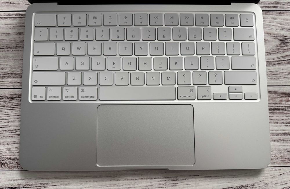 Apple  MacBook Neo 13' A18 Pro 8/256GB  Silver Open box