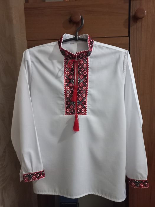Вишиванка для хлопчика 146 р.