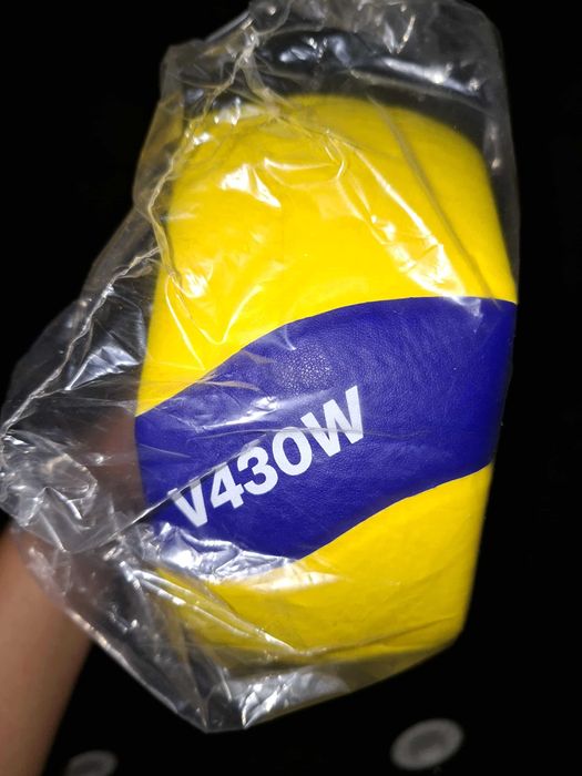 Mikasa V430W Piłka do siatkówki