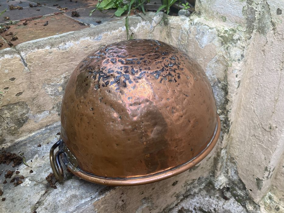 Caldeiro cobre artesanal polido base concava