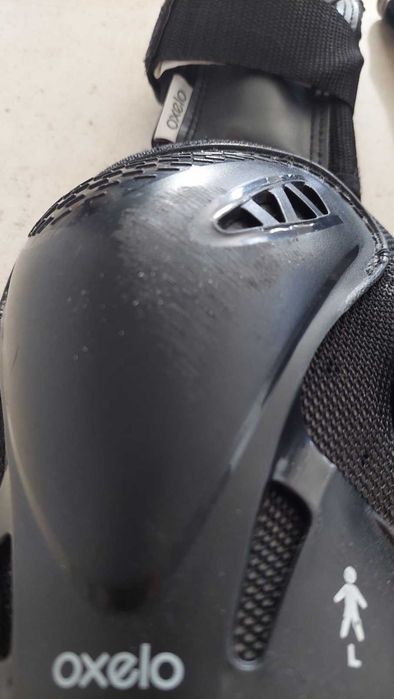 Par de Proteções de skate/ trotinete/ patins Decathlon em ótimo estado