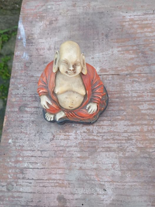 Vendo este buda muito bonito bom estado
