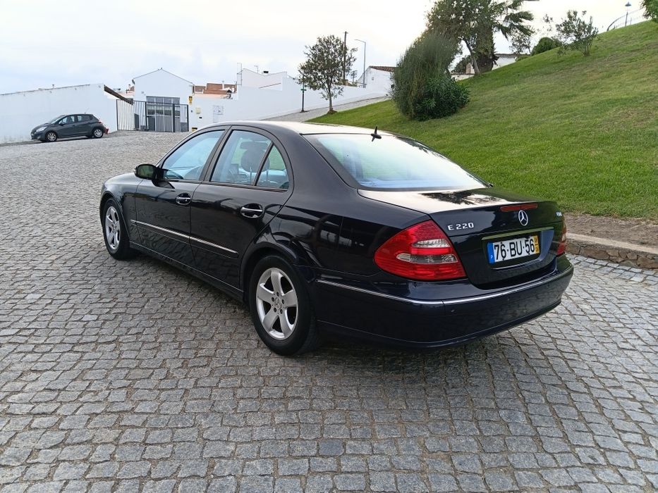 Mercedes E220CDI Avangarde de 2006 em estado novo