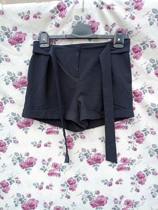 Czarne spodenki damskie