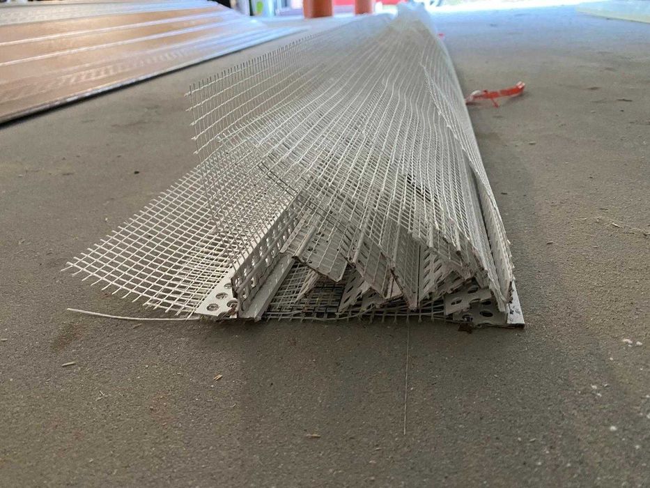 PROFIL Kapinosowy, okapowy podtynkowy LTL z siatką PROFIGIPS elewacja