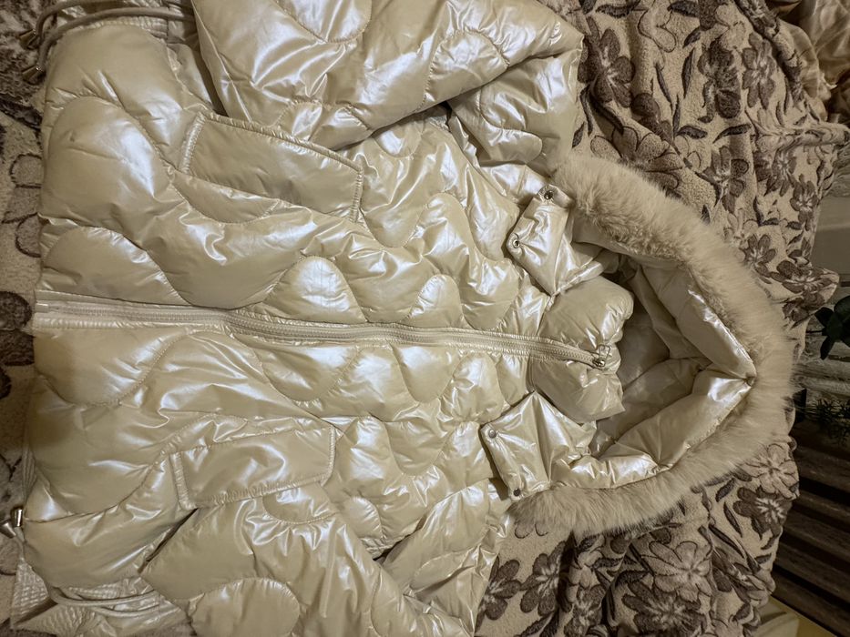 Куртка з капюшоном