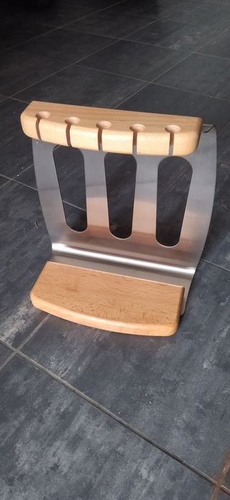 Suporte de Facas em Madeira e Metal