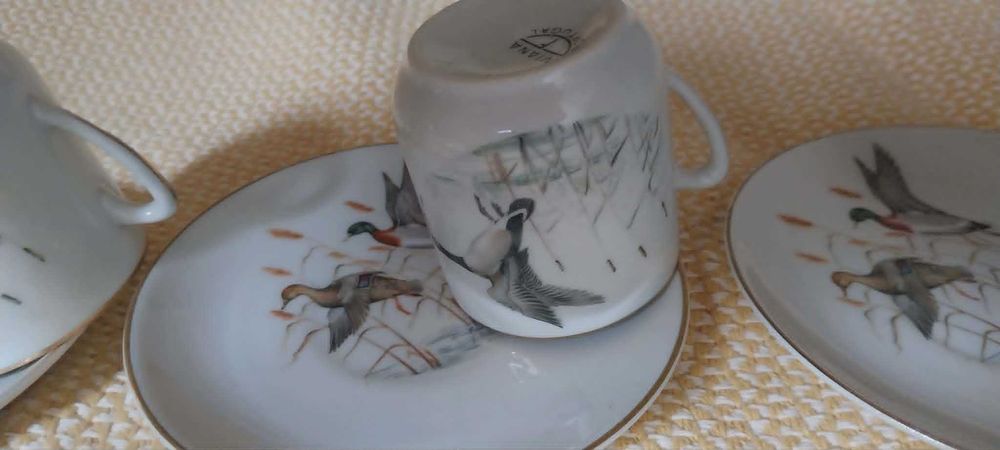 Serviço café porcelana Passaros - manufatura portuguesa Porcelanas Viana.