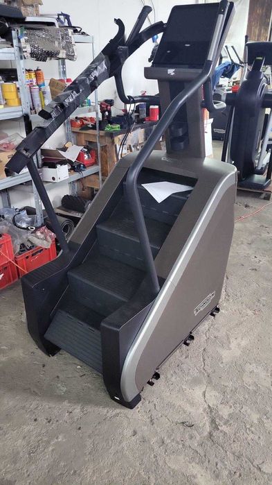 TechnoGym лестницу/климбер бу