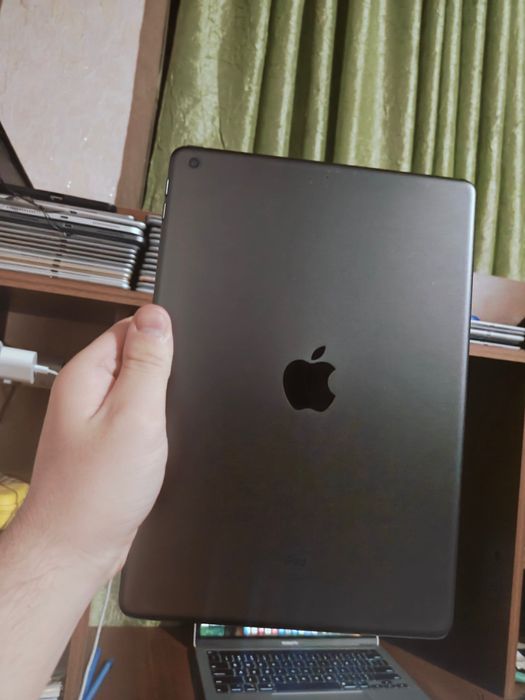 iPad 7 32gb 94% акб