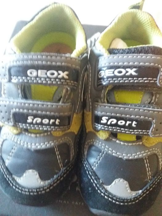 Vendo sapatilhas GEOX Novas