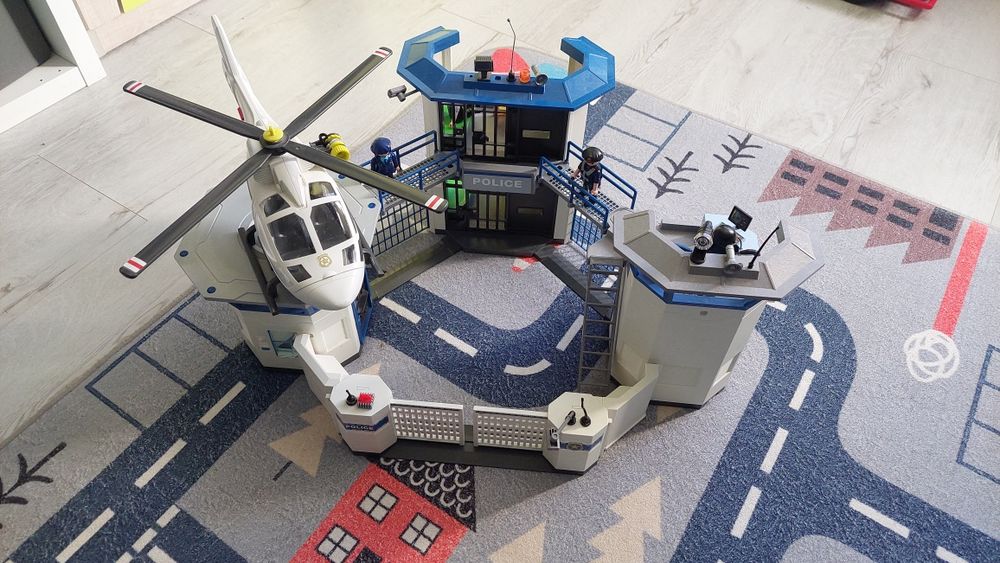 Playmobil komisariat policji