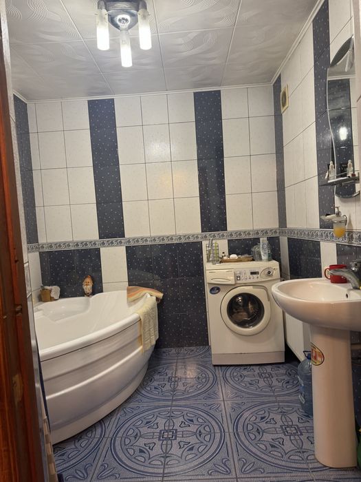 Продаю  2-х этажн дом Центральный район улица 9я Военная