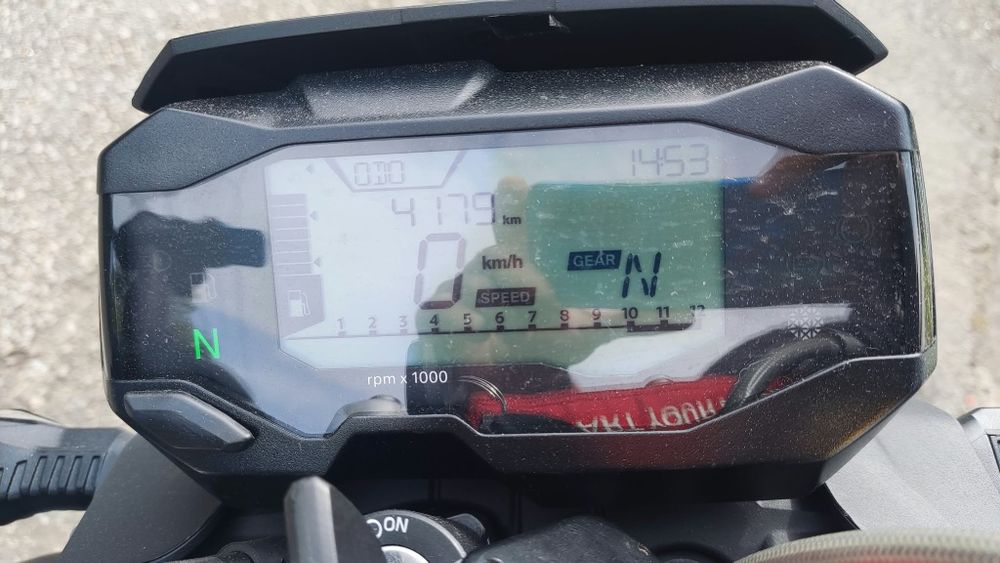 BMW G 310 R — 2025 — Apenas 4.175 km — ABS e Full LED