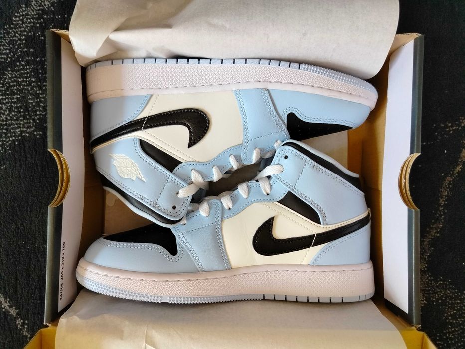 Air Jordan 1 Mid - Ice Blue r. 37.5