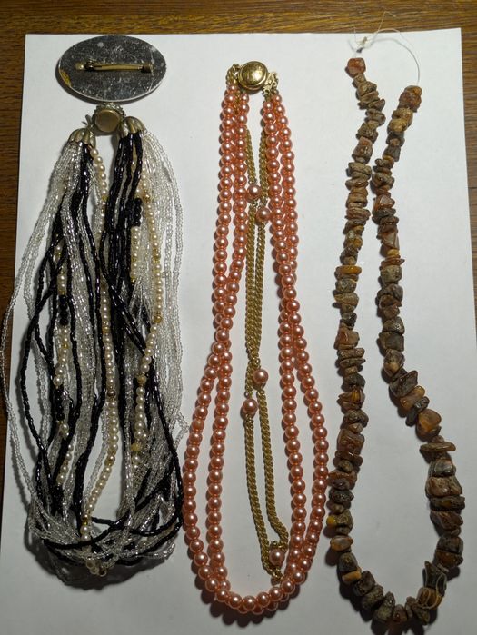 Вінтажна біжутерія