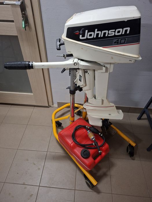 Silnik zaburtowy Johnson de lux 4.0 spalinowy łódka ponton wędkarstwo