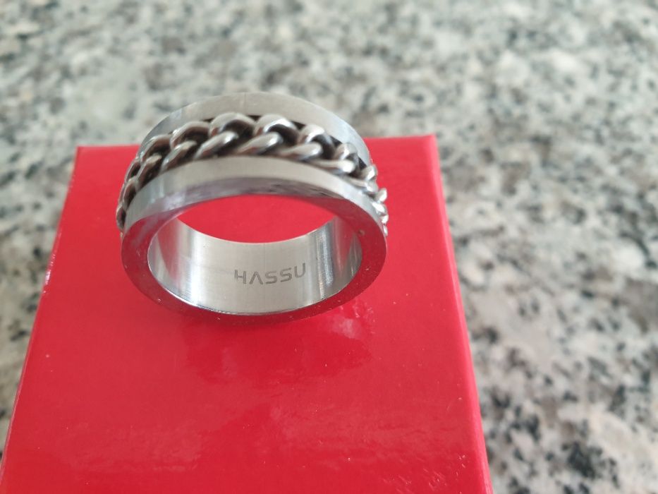 Anel em aço da Hassu