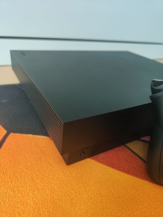 Consola Xbox One X 1TB