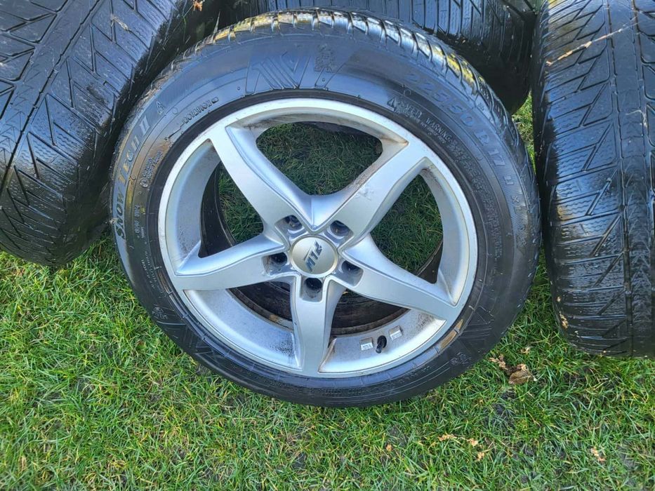 Kpl opon zimowych z felgami opel Insignia 225/50 R17