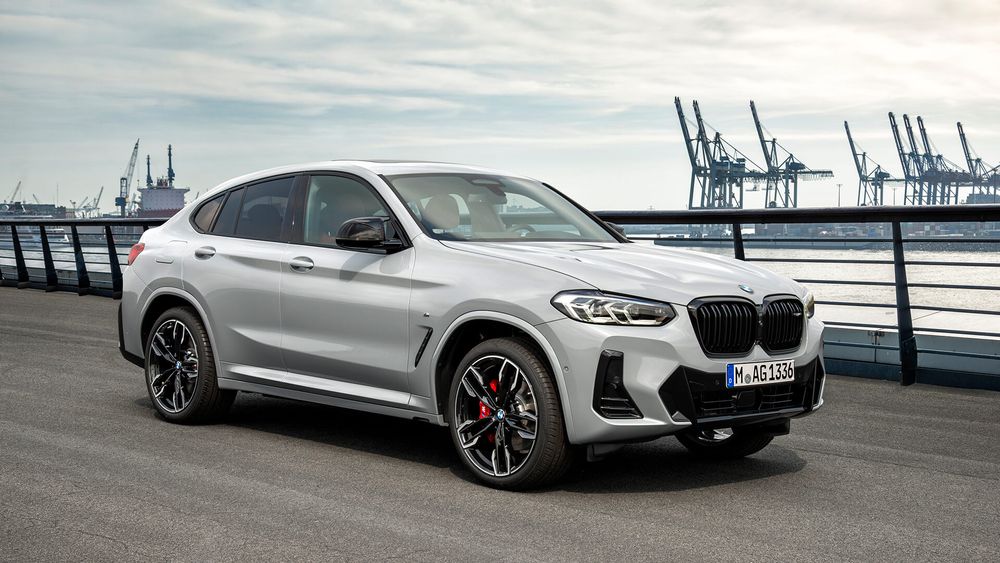BMW X4 białe prawy bok od przodu