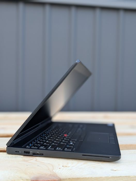 Ноутбук DELL Latitude 5580/15.6/i5-6/8/256/FHD/IPS/Бюджетний.Надійний