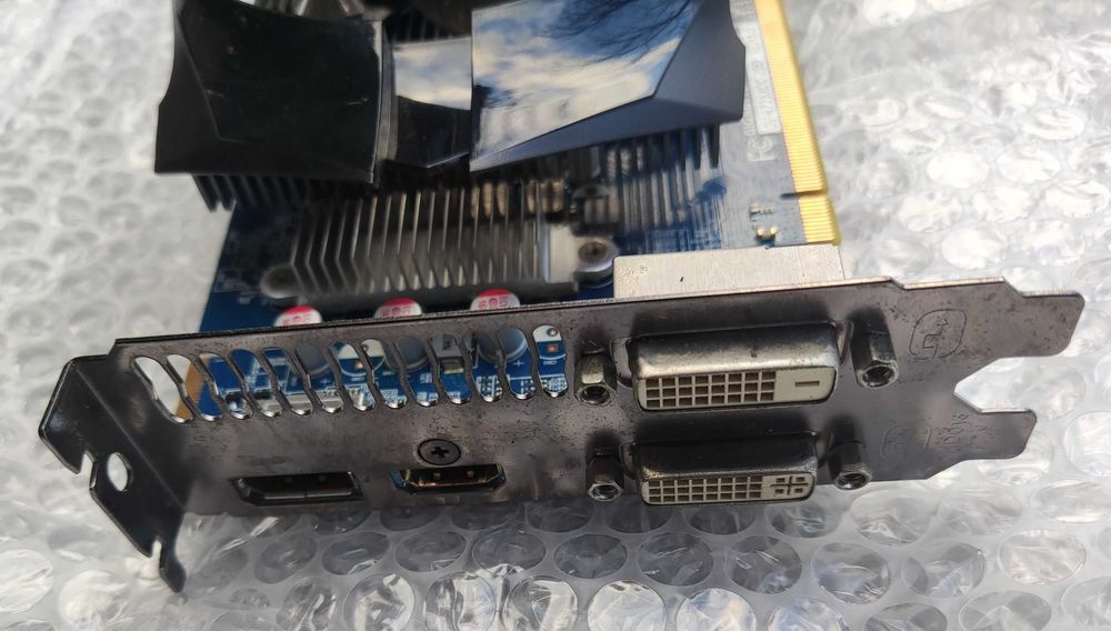 Karta Graficzna GIGABYTE R7 260X OC 2GB DDR5 HDMI, DisplayPort, DVI