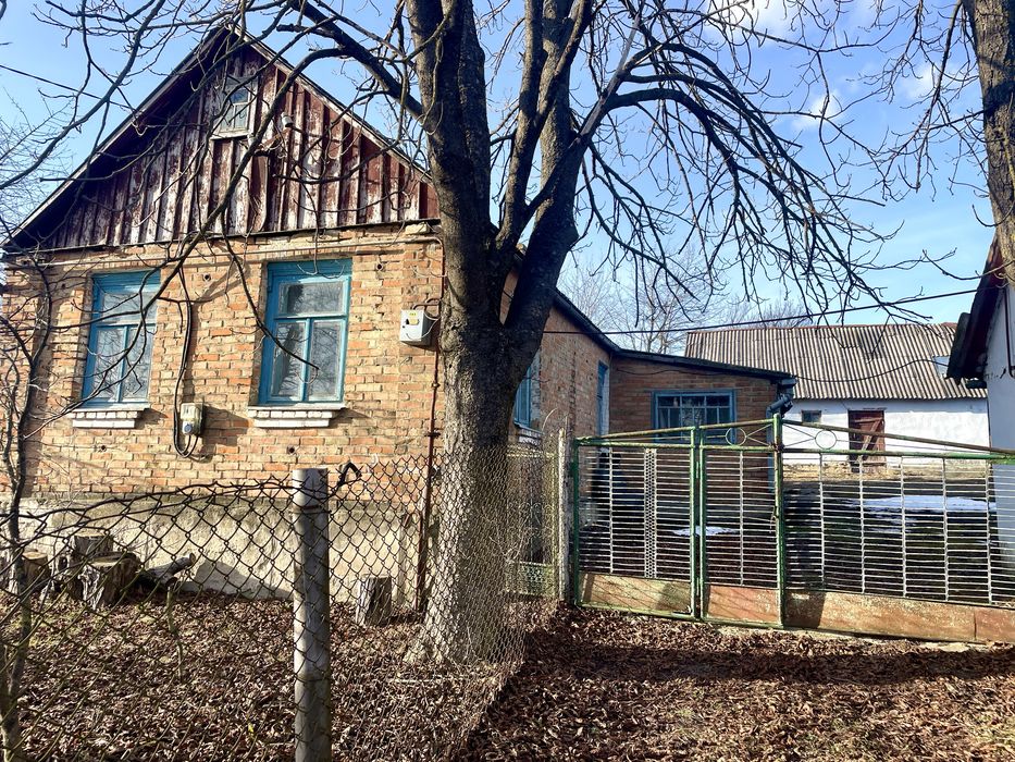 Цегляний будинок в Тайкурах, 15 км від Рівного