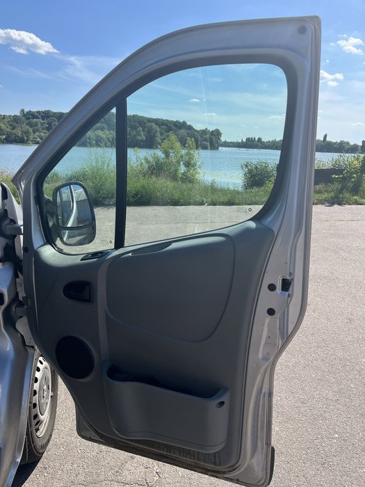 Renault Trafic 2.5 (2010”), 9000$