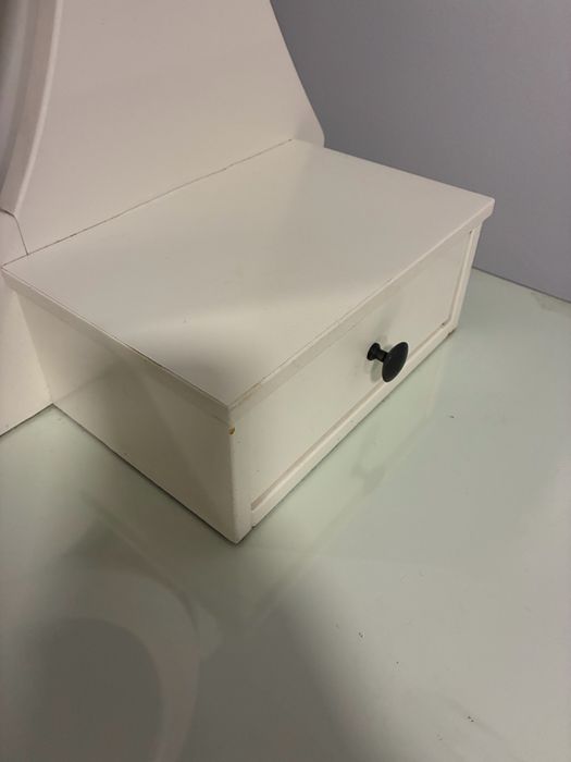 Toaletka hemnes