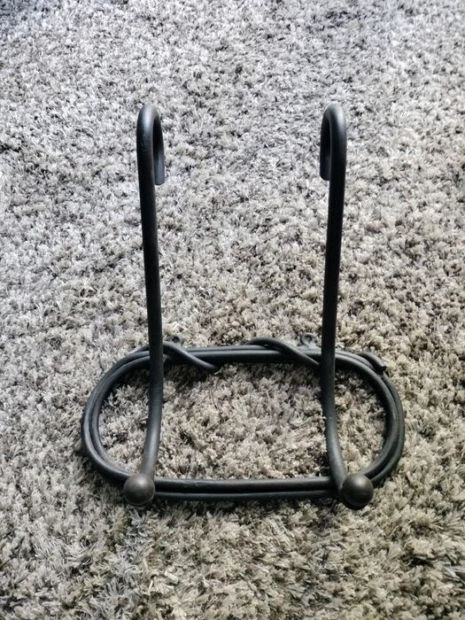 Cabide em ferro fundido