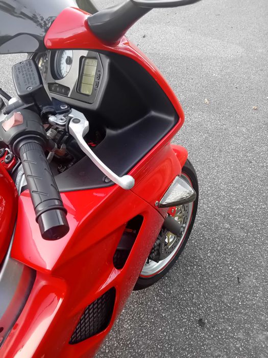 Magnífica Honda VFR 800 Fi