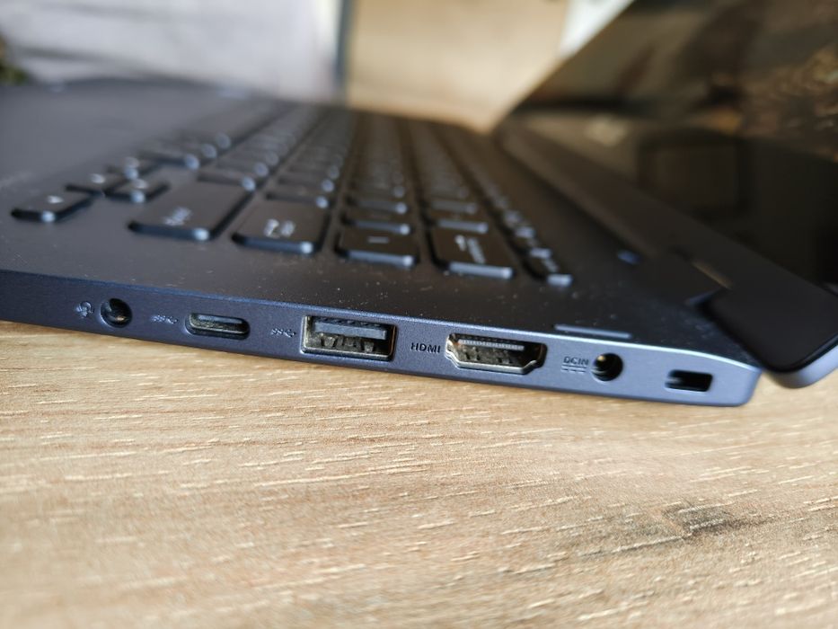 Asus VivoBook Flip x360 14' FHD i3 8gb 512SSD