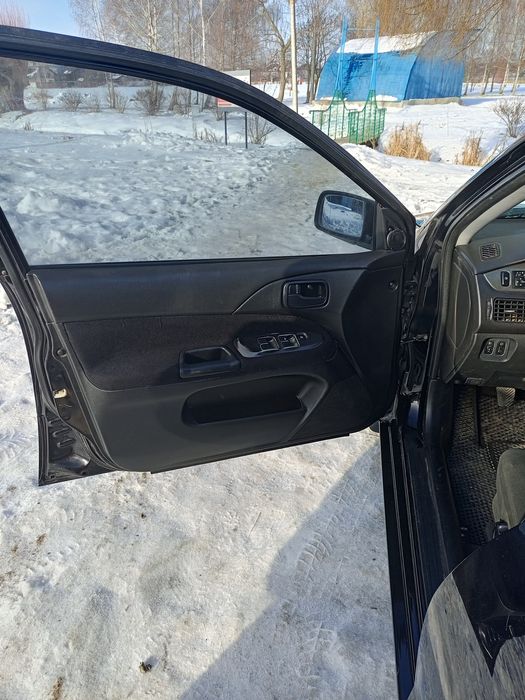 Продам мітсубісі лансер 1,6 газ бензин