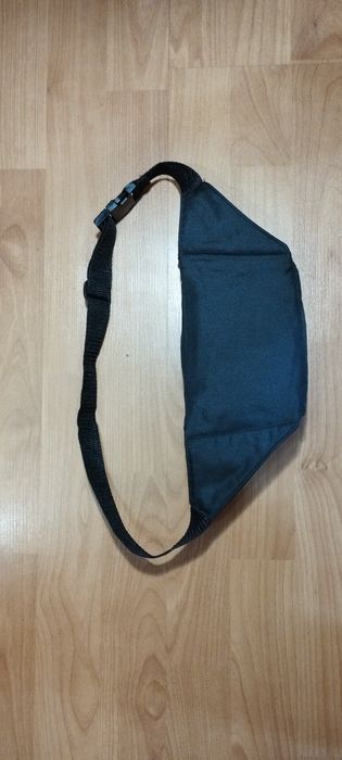 Сумка - бананка.