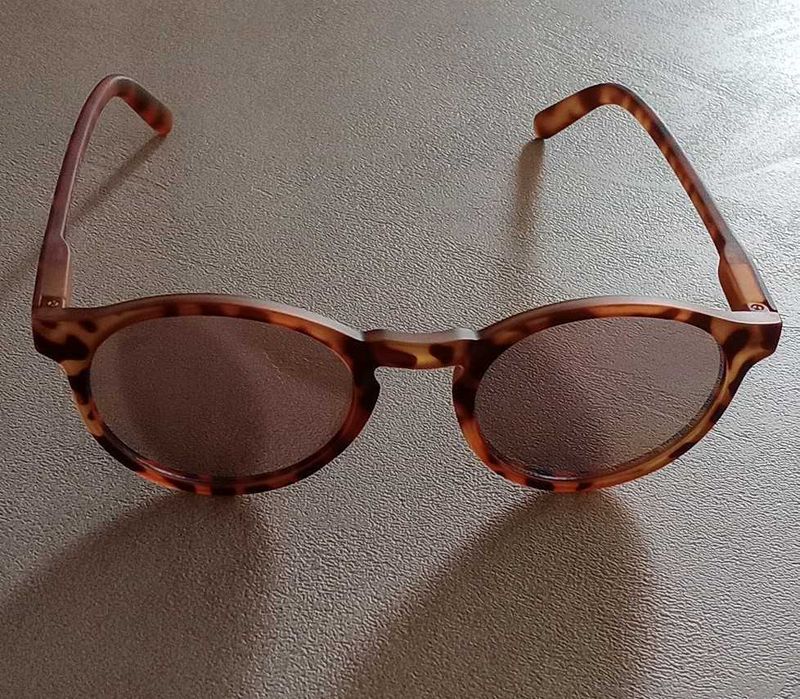 Óculos de Sol Broolls Earth UV400 – com caixa e acessórios - Novos