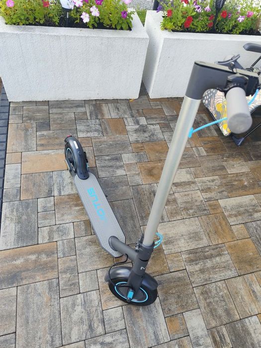 Hulajnoga elektryczna Motus Scooty 10 lite