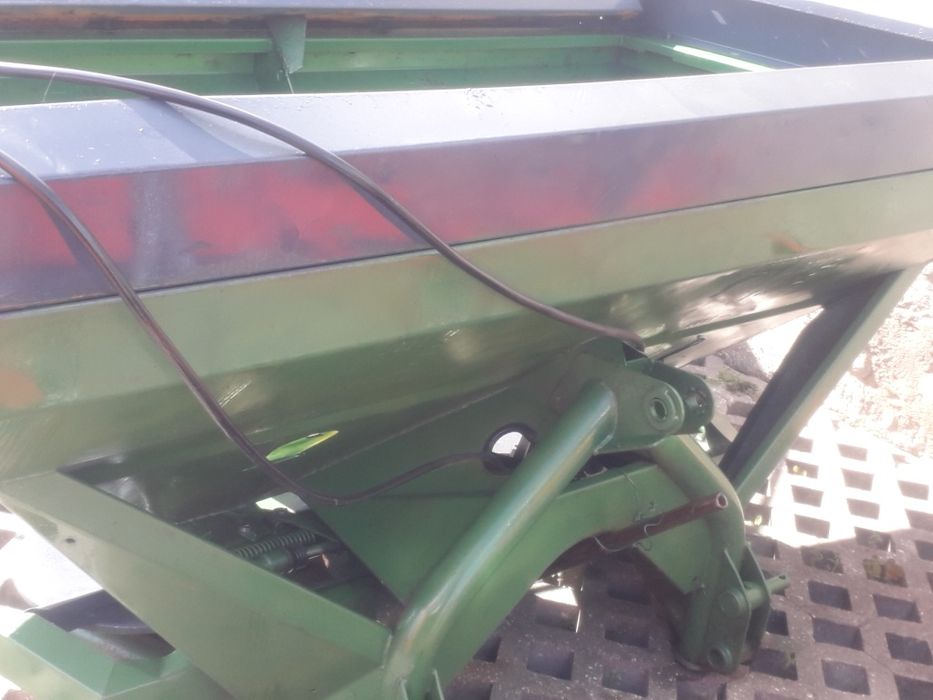 Adubador duas cabeças hidraulico