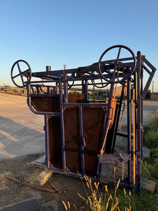 Станок механічий для розчистки ратиць ВРХ