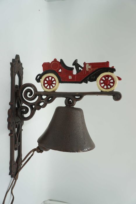 PIĘKNY ŻELIWNY dzwon dzwonek samochód